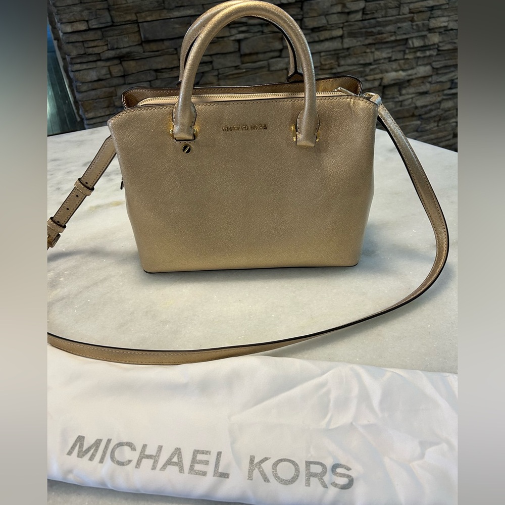 Small Michael Kors Savannah Satchel -pale gold